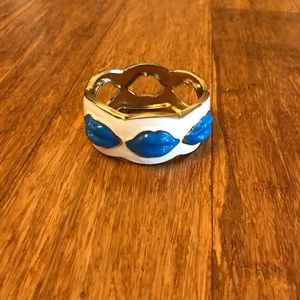 Blue lips cuff bracelet